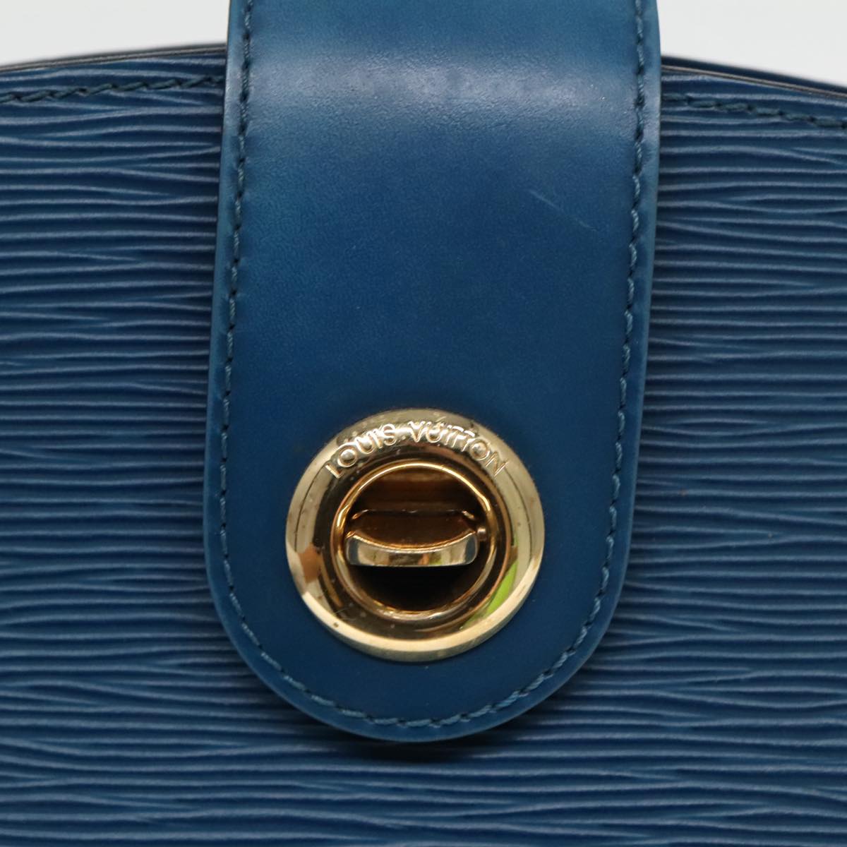 LOUIS VUITTON Epi Cluny Shoulder Bag Blue M52255 LV Auth 96141