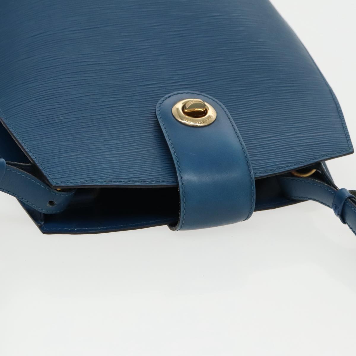 LOUIS VUITTON Epi Cluny Shoulder Bag Blue M52255 LV Auth 96141