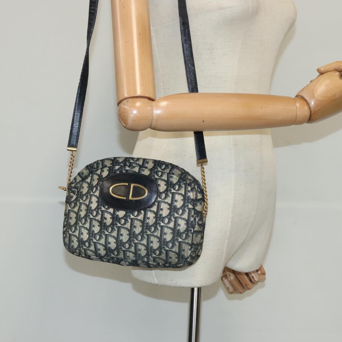 Christian Dior Trotter Canvas Shoulder Bag Navy Gold Auth 96170