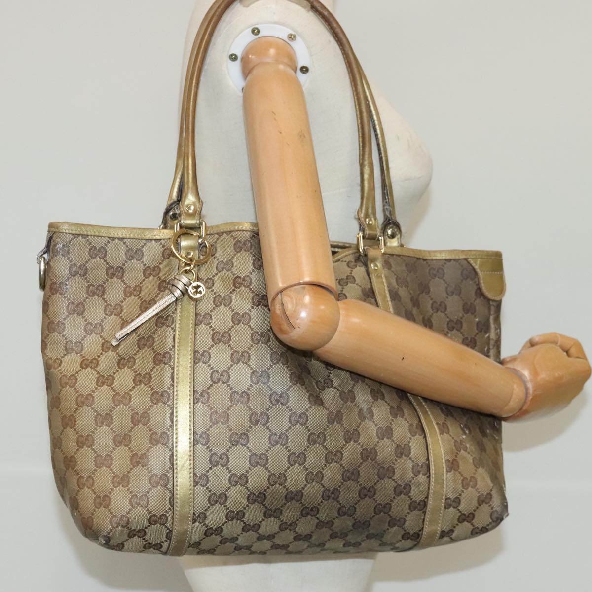 GUCCI GG Canvas Tote Bag Beige Gold 197953 Auth 96235