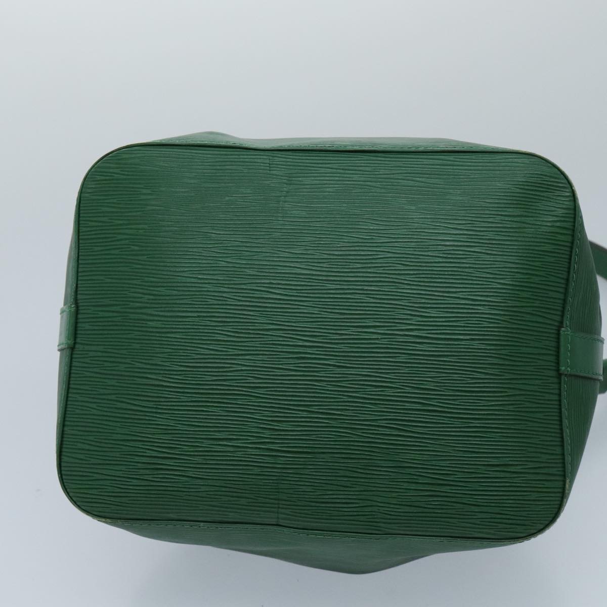 LOUIS VUITTON Epi Petit Noe Shoulder Bag Green M44102 LV Auth 96263