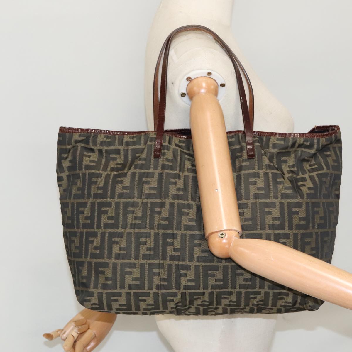 FENDI Zucca Canvas Tote Bag Brown Black Gold Auth 96287