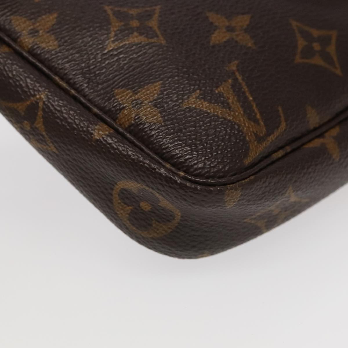 LOUIS VUITTON Monogram Pochette Accessoires Pouch M51980 LV Auth 96325