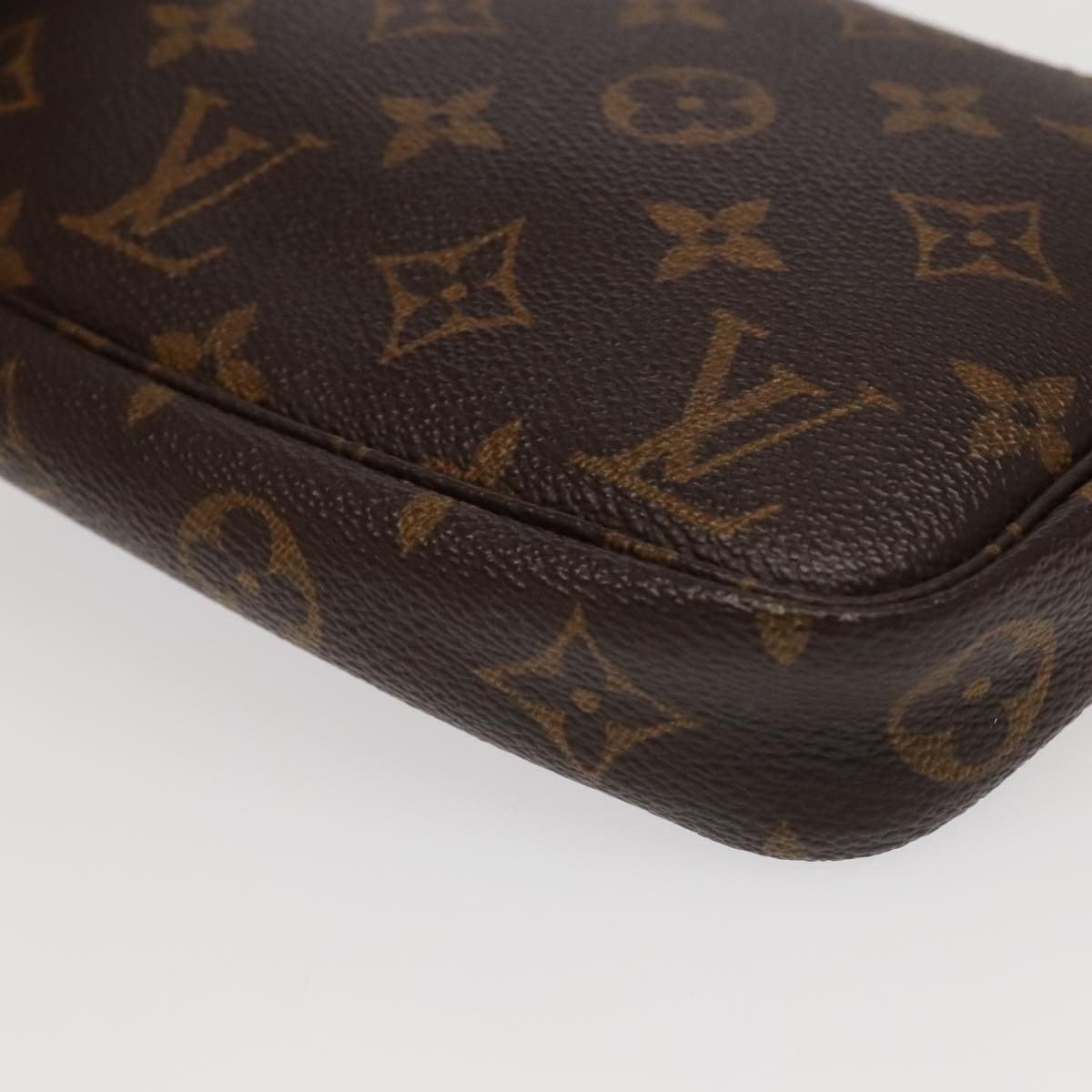 LOUIS VUITTON Monogram Pochette Accessoires Pouch M51980 LV Auth 96325