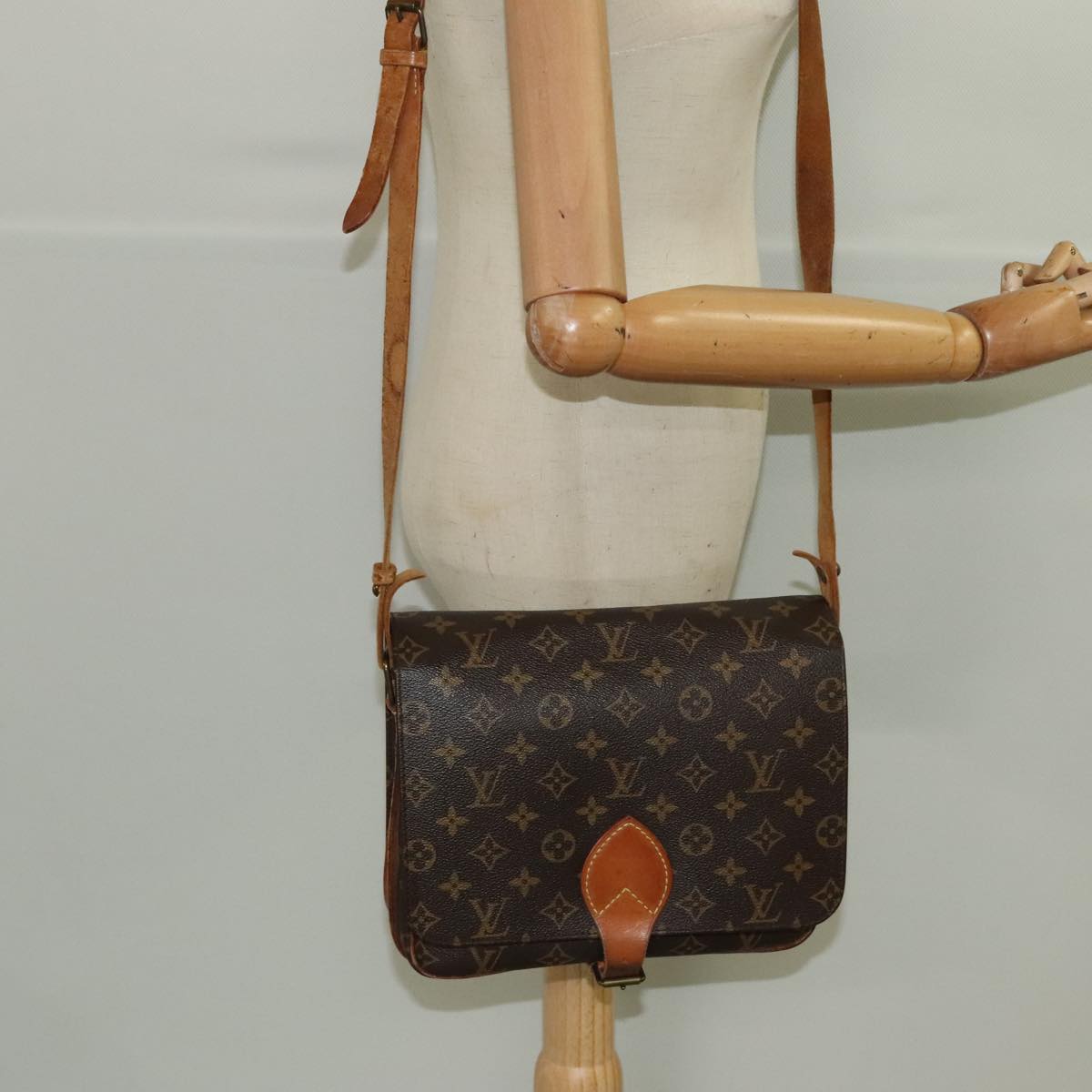 LOUIS VUITTON Monogram Cartouchiere GM Shoulder Bag M51252 LV Auth 96368