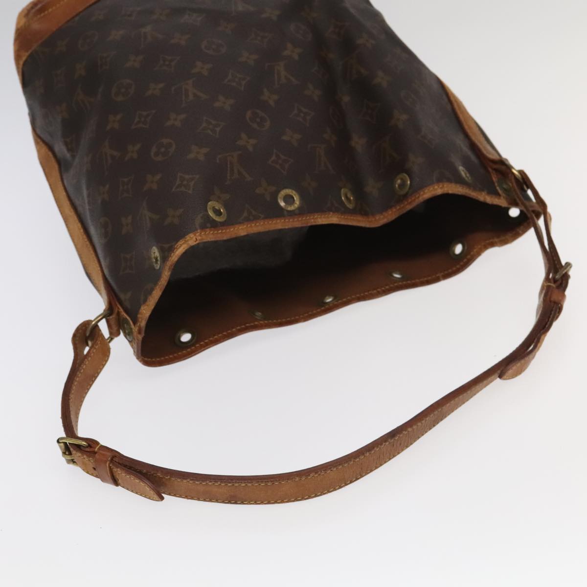 LOUIS VUITTON Monogram Noe Shoulder Bag M42224 LV Auth 96440