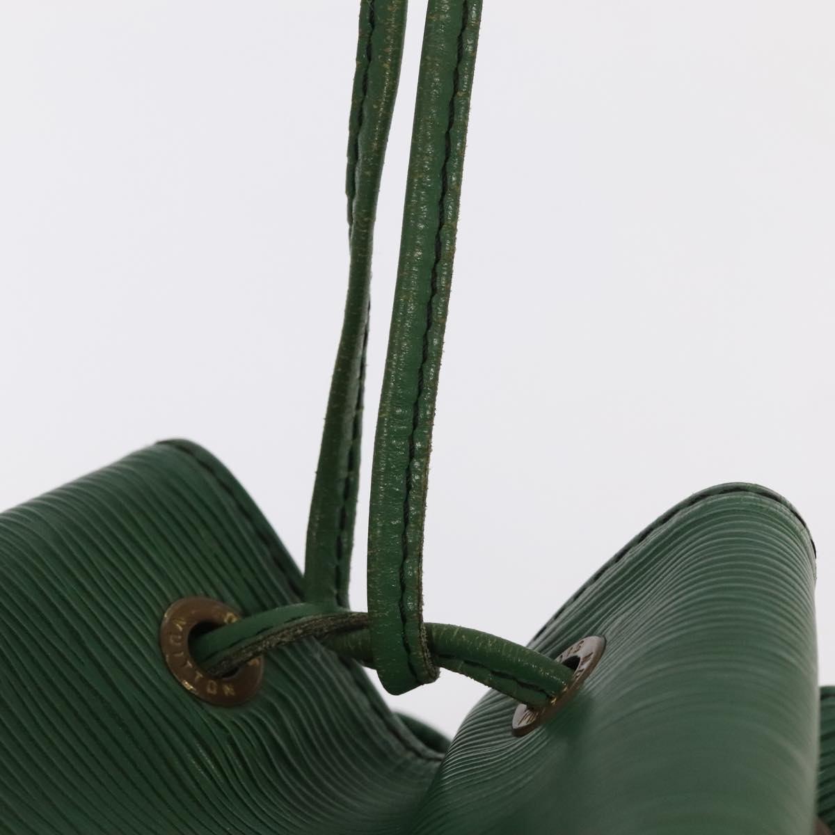 LOUIS VUITTON Epi Noe Shoulder Bag Green M44004 LV Auth 96457