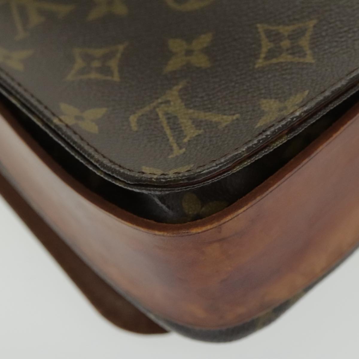 LOUIS VUITTON Monogram Cartouchiere MM Shoulder Bag M51253 LV Auth 96537