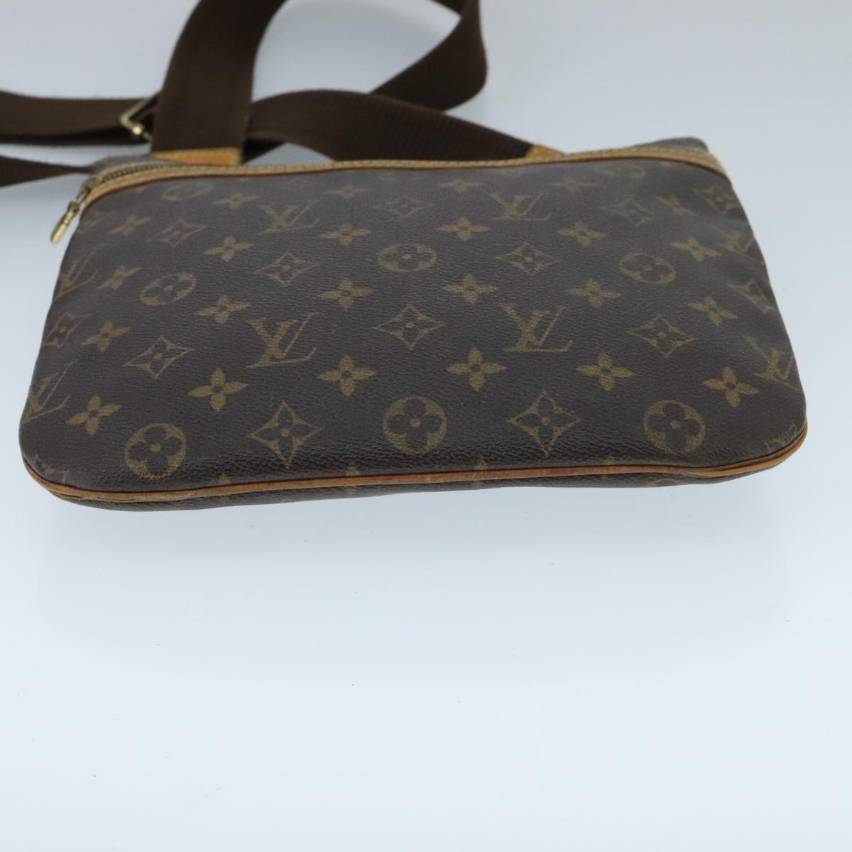 LOUIS VUITTON Monogram Pochette Bosphore Shoulder Bag M40044 LV Auth 96554