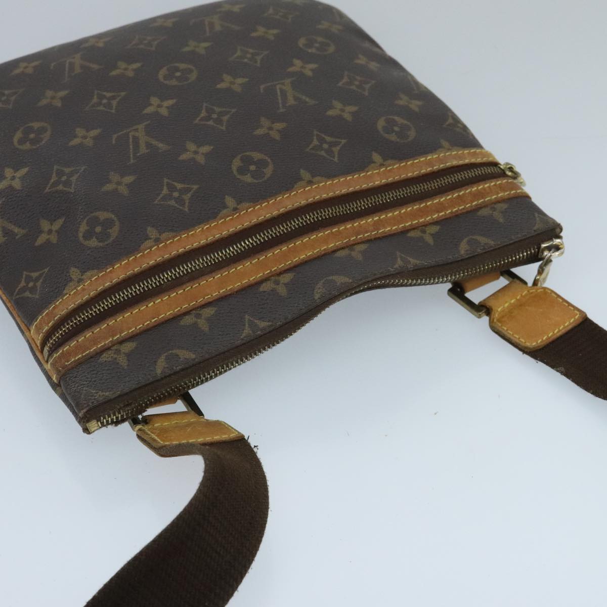 LOUIS VUITTON Monogram Pochette Bosphore Shoulder Bag M40044 LV Auth 96554