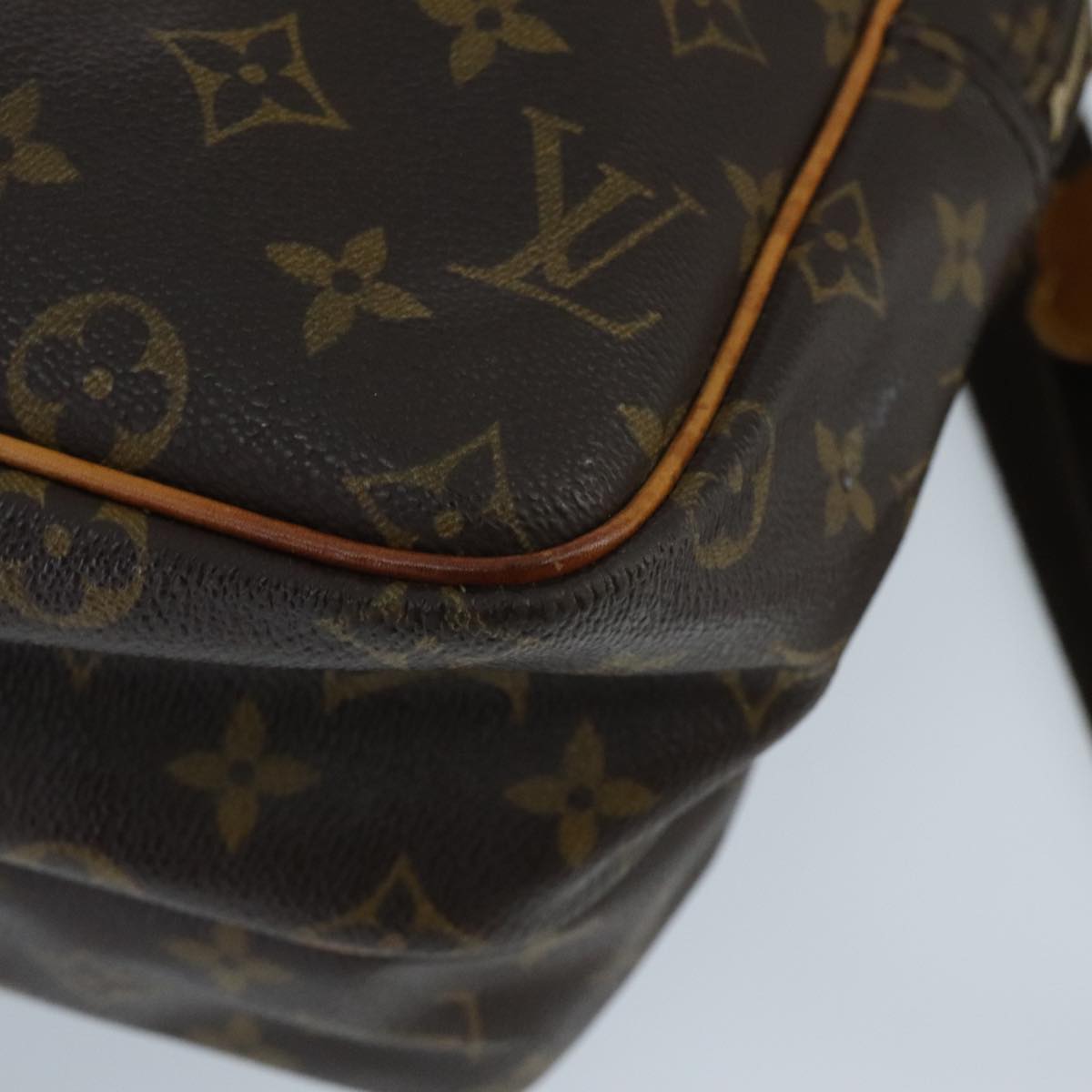 LOUIS VUITTON Monogram Reporter GM Shoulder Bag M45252 LV Auth 96564