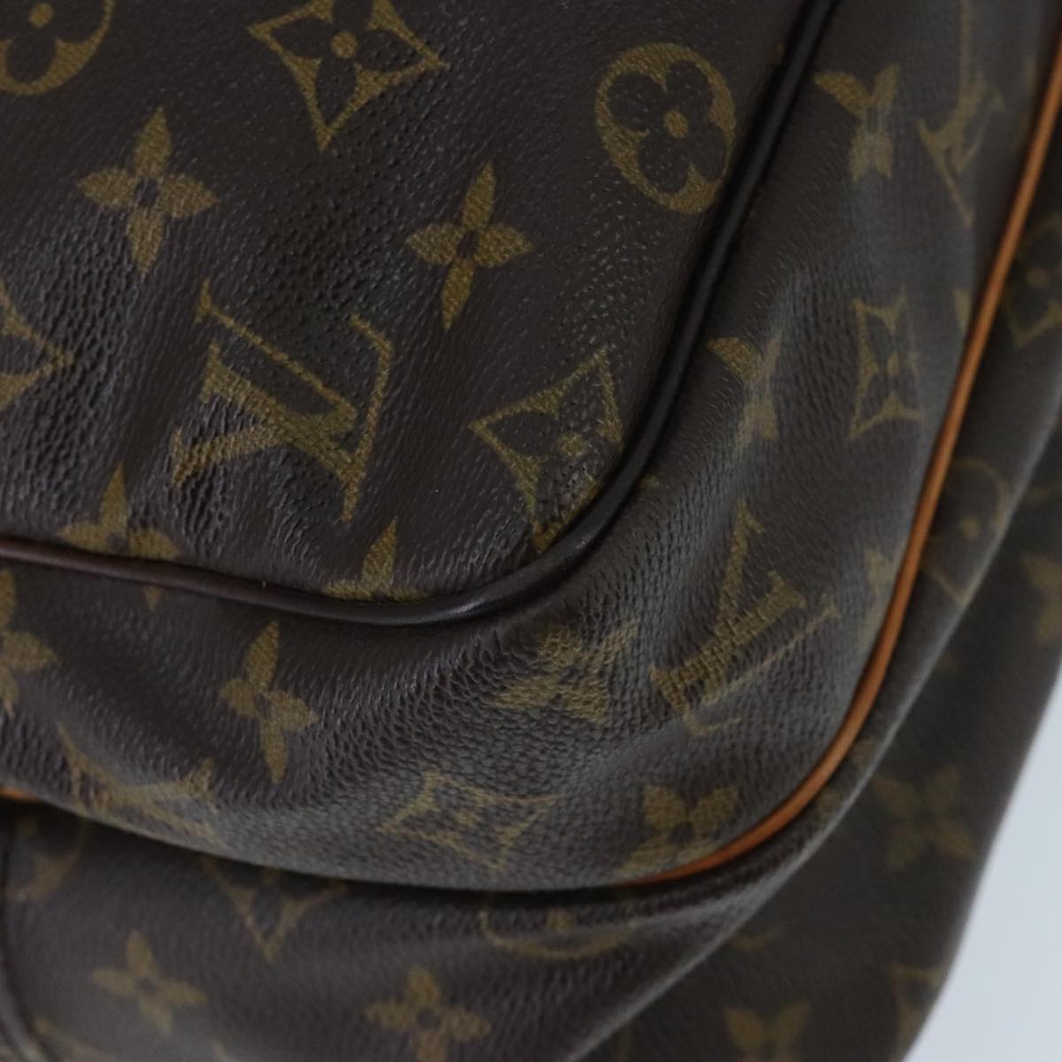 LOUIS VUITTON Monogram Reporter GM Shoulder Bag M45252 LV Auth 96564