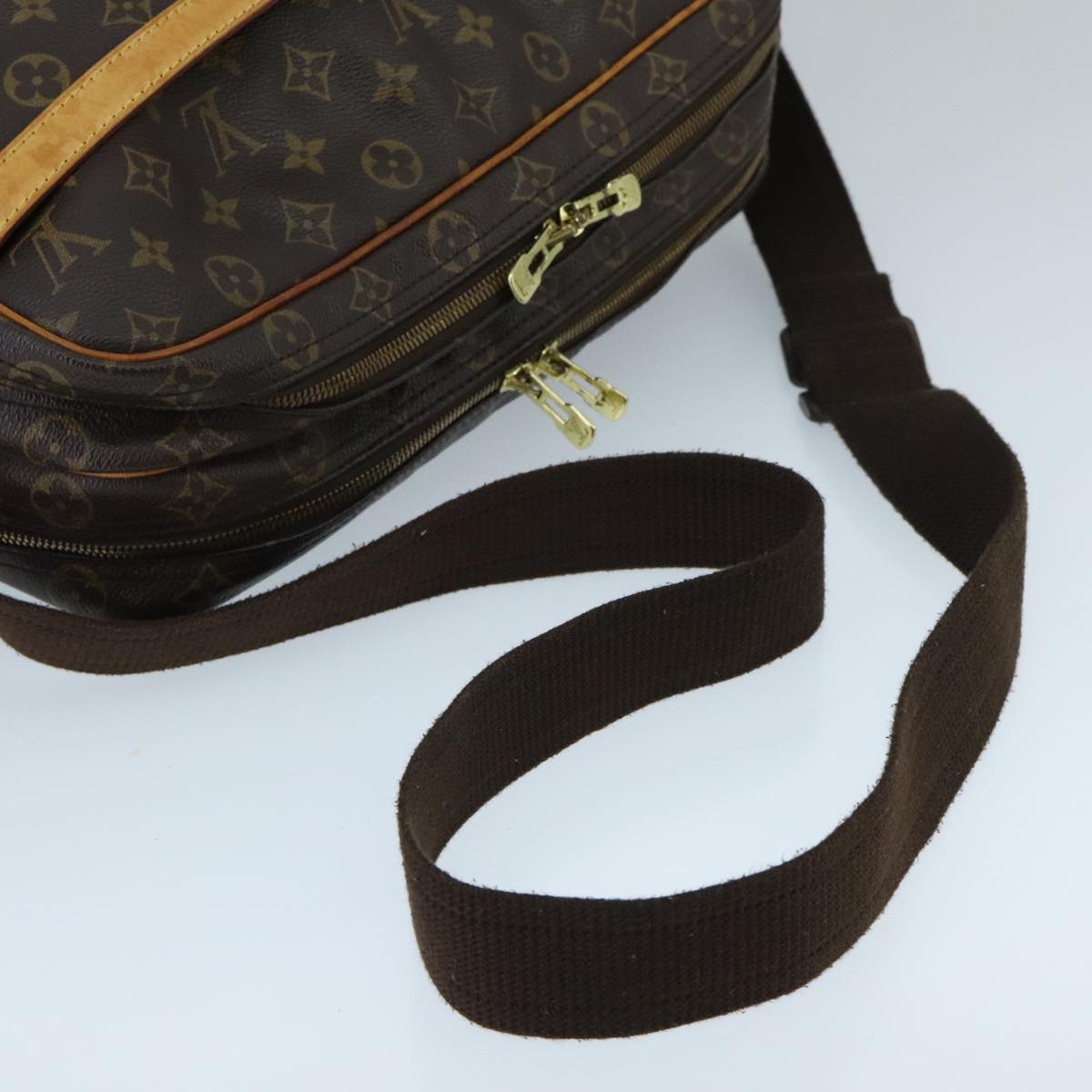 LOUIS VUITTON Monogram Reporter GM Shoulder Bag M45252 LV Auth 96564