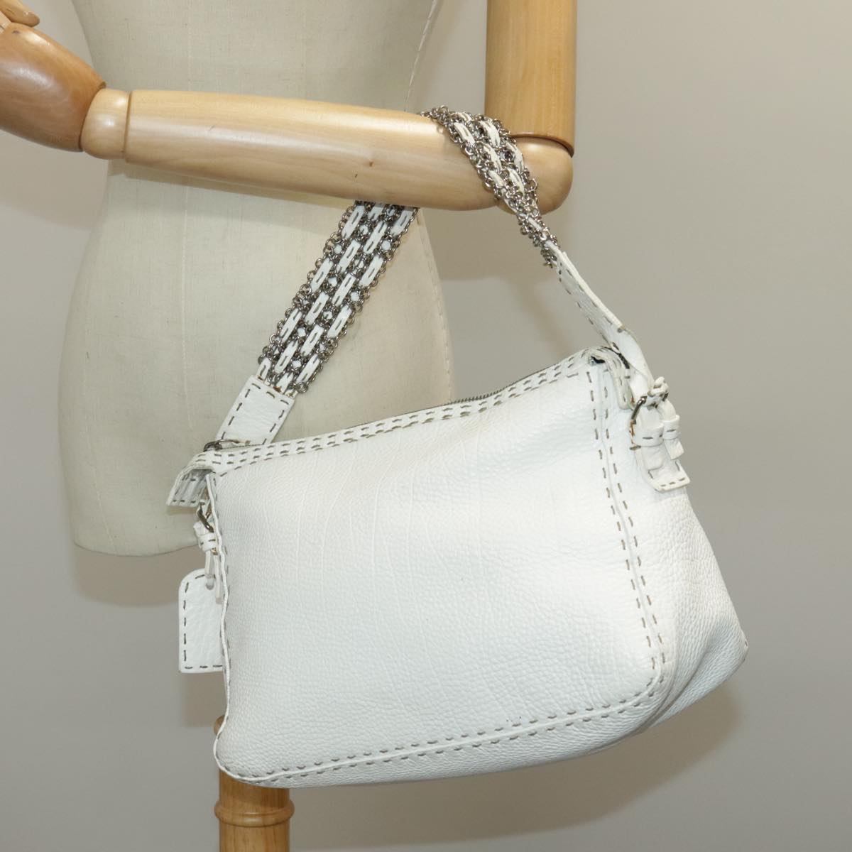 FENDI Shoulder Bag Leather White Silver Auth 96639