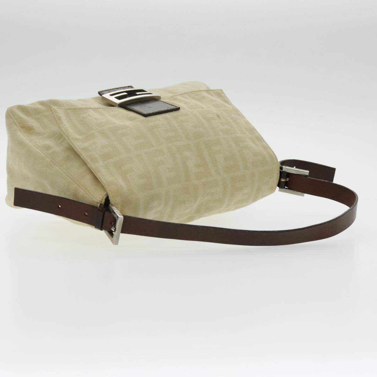 FENDI Zucca Canvas Mamma Baguette Shoulder Bag Beige Auth 96676