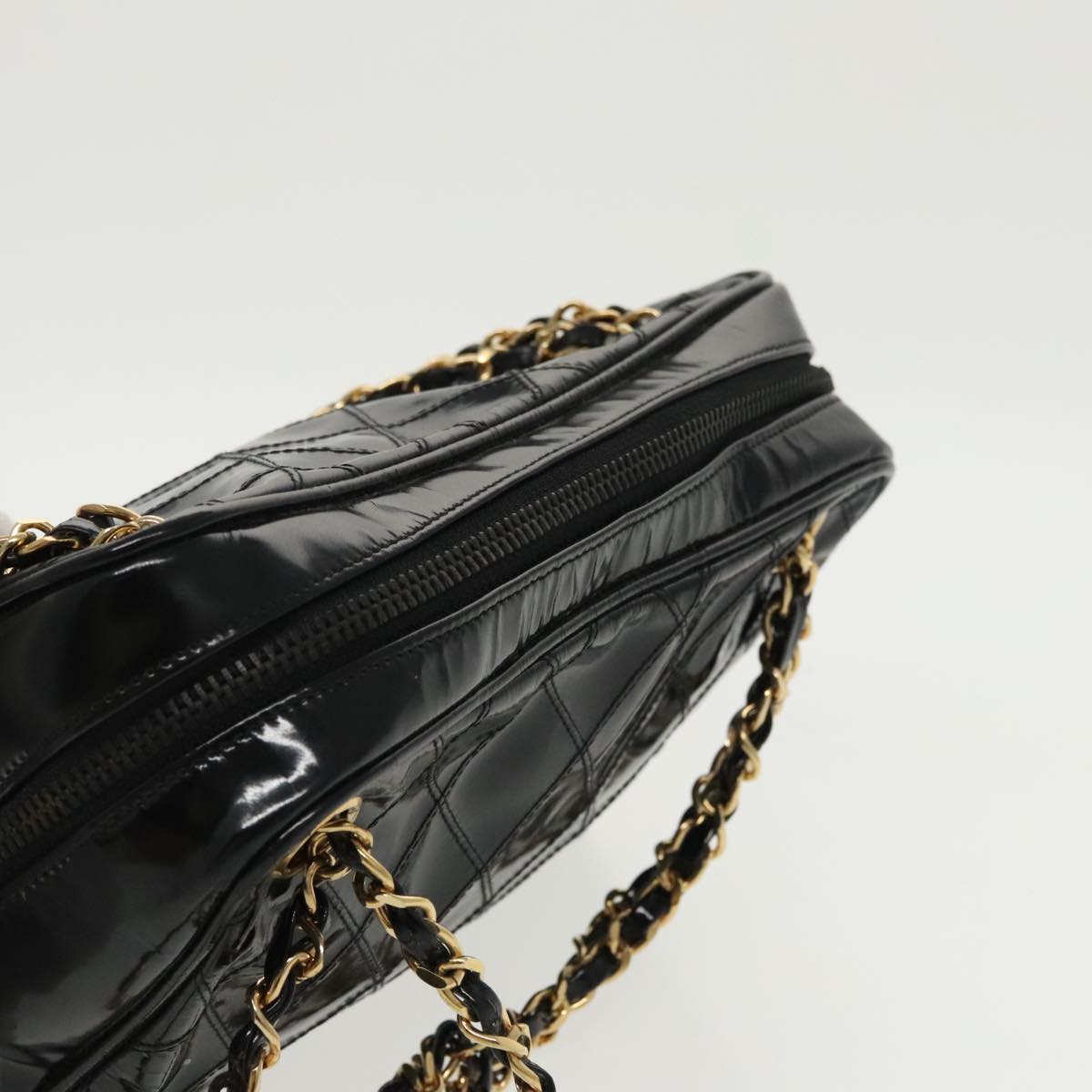 CHANEL Wild stitch Chain Shoulder Bag Patent leather Black CC Auth 96735