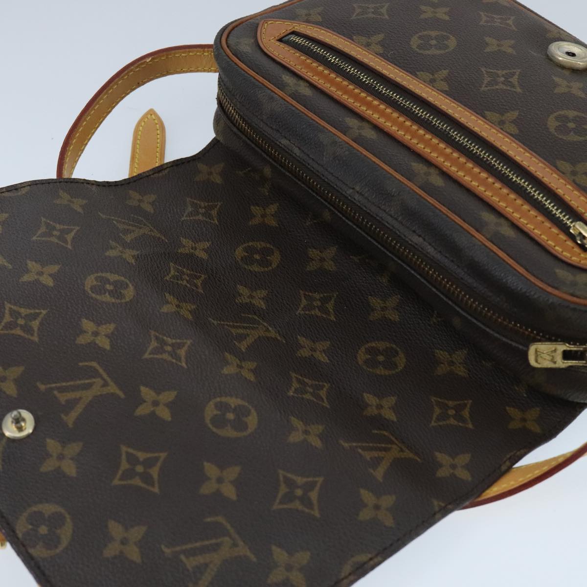 LOUIS VUITTON Monogram Saint Germain Shoulder Bag M51210 LV Auth 96760