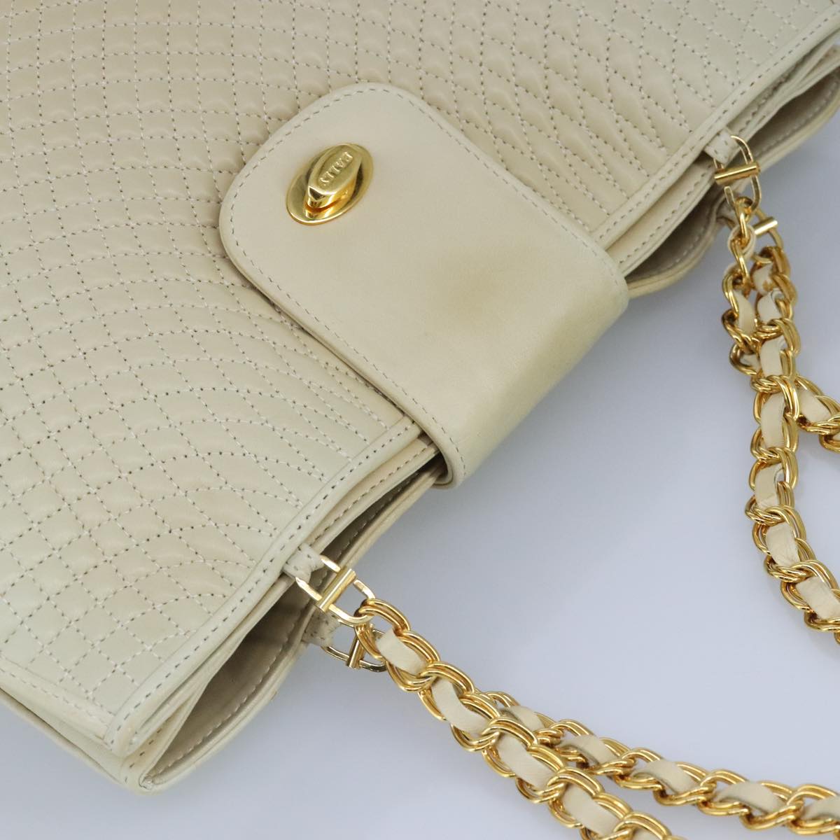 BALLY Chain Shoulder Bag Leather Beige Gold Auth 96771