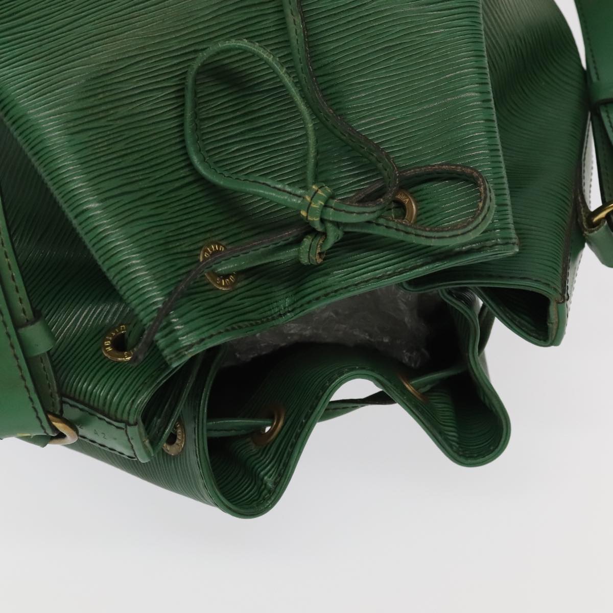 LOUIS VUITTON Epi Noe Shoulder Bag Green M44004 LV Auth 96811