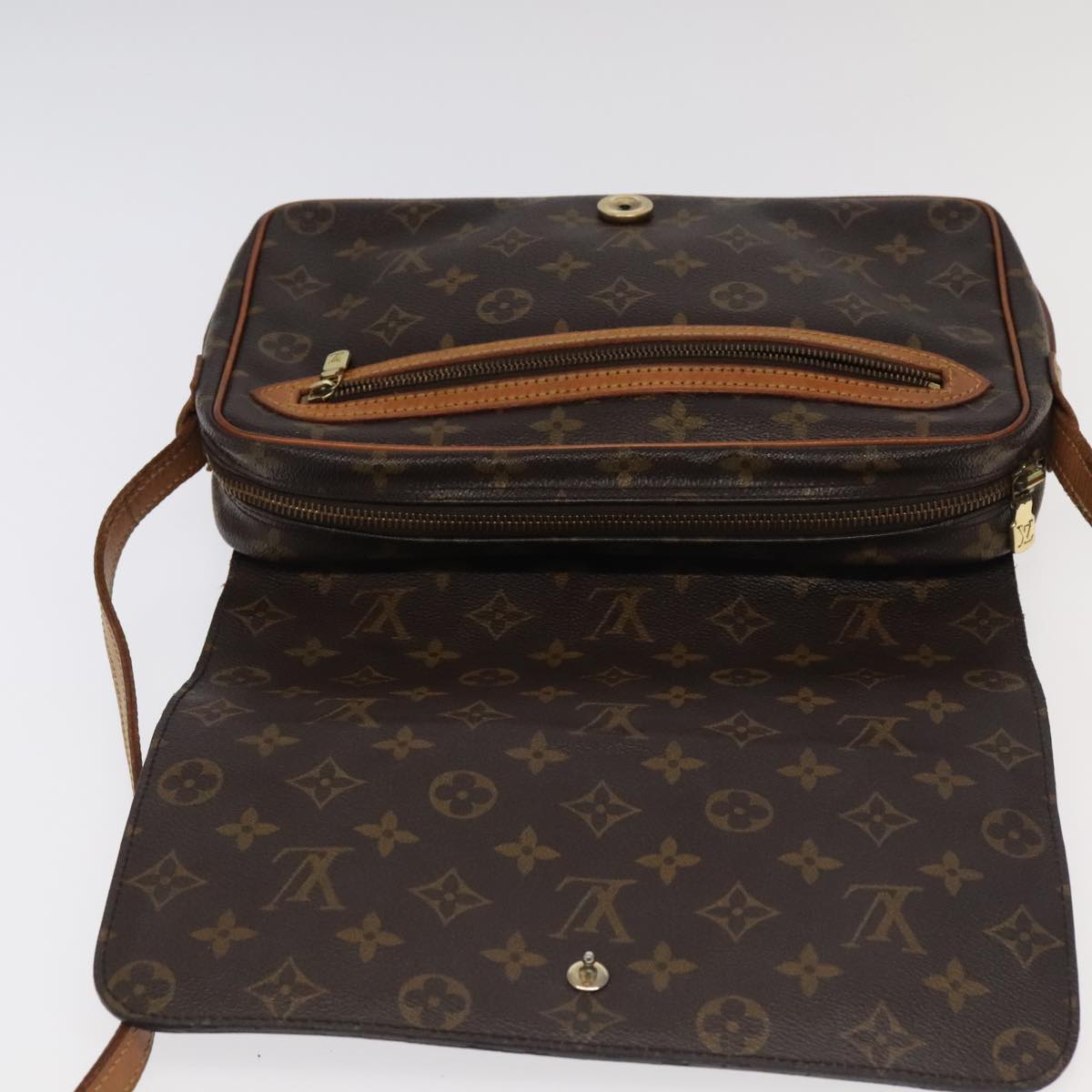 LOUIS VUITTON Monogram Saint Germain Shoulder Bag M51207 LV Auth 96813