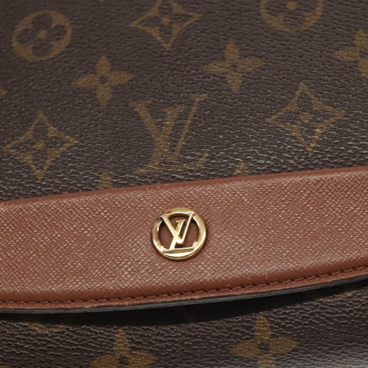 LOUIS VUITTON Monogram Bordeaux 27 Shoulder Bag M51797 LV Auth 96829