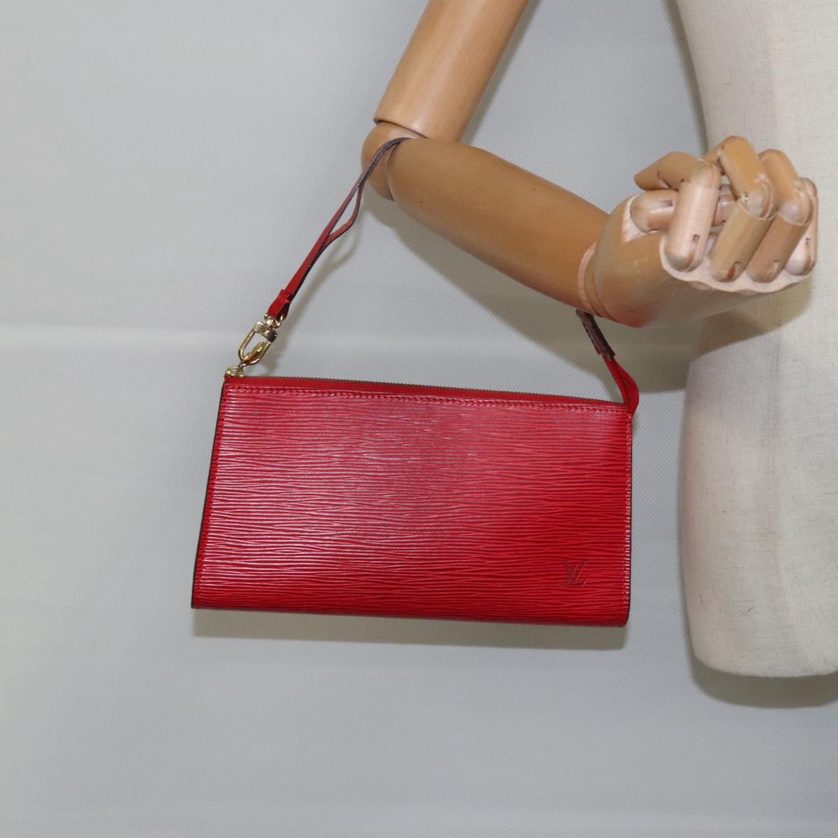 LOUIS VUITTON Epi Pochette Accessoires Accessory Pouch Red M52987 Auth 96846