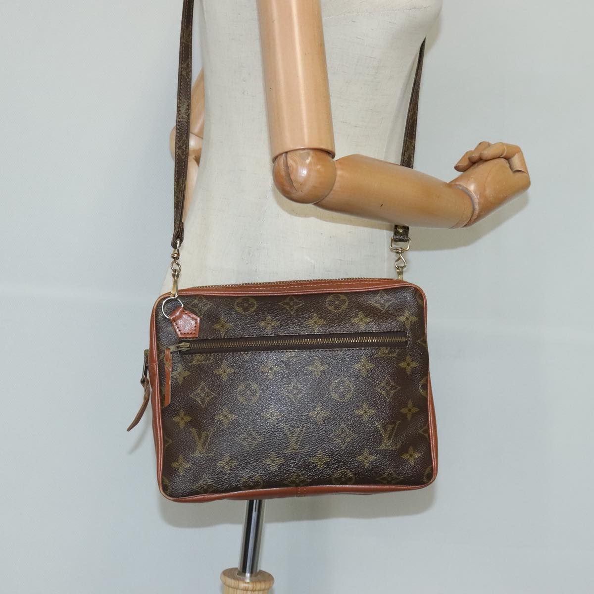 LOUIS VUITTON Monogram Sac Bandouliere Shoulder Bag M51362 LV Auth 96935