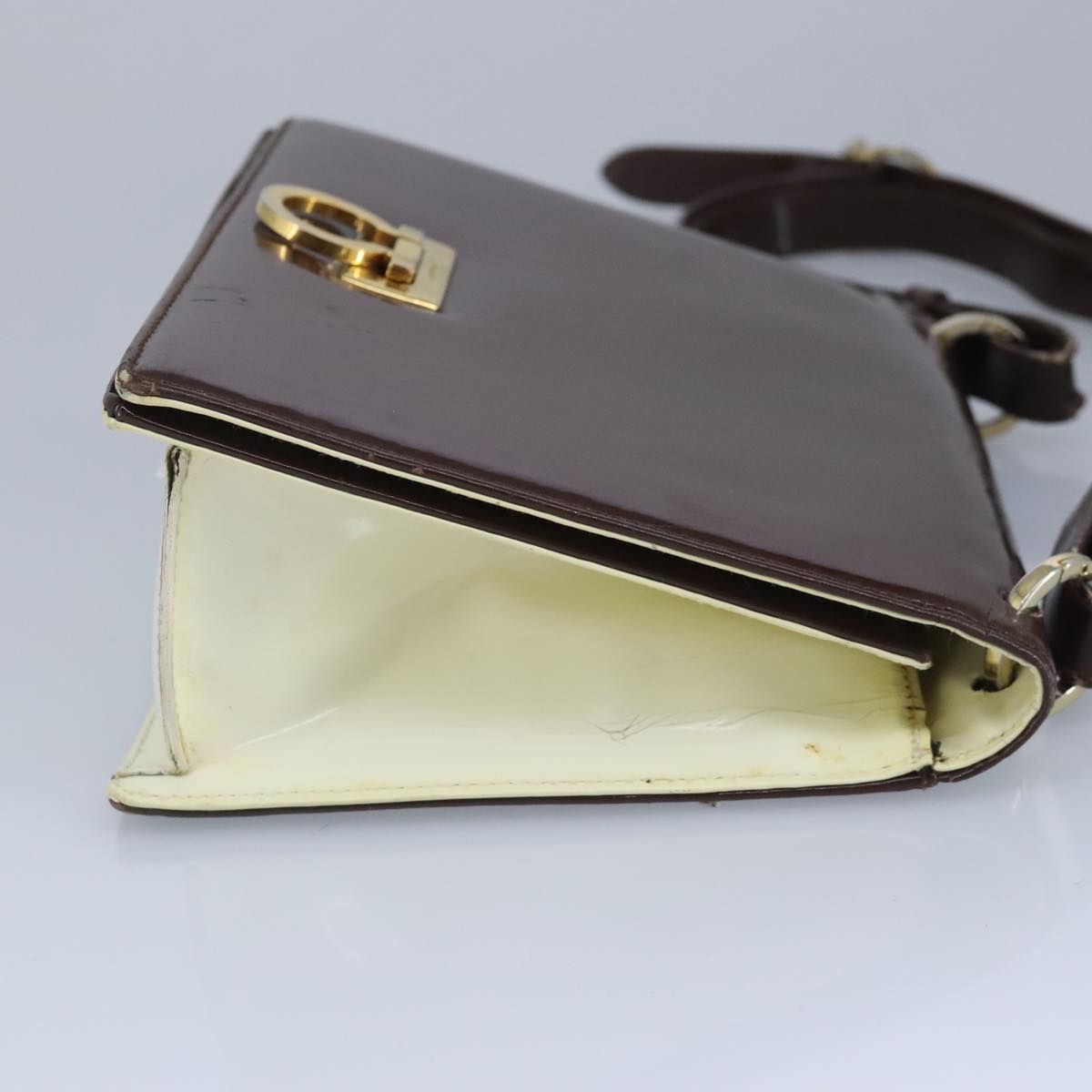 Salvatore Ferragamo Gancini Shoulder Bag Patent leather Brown Gold Auth 96961