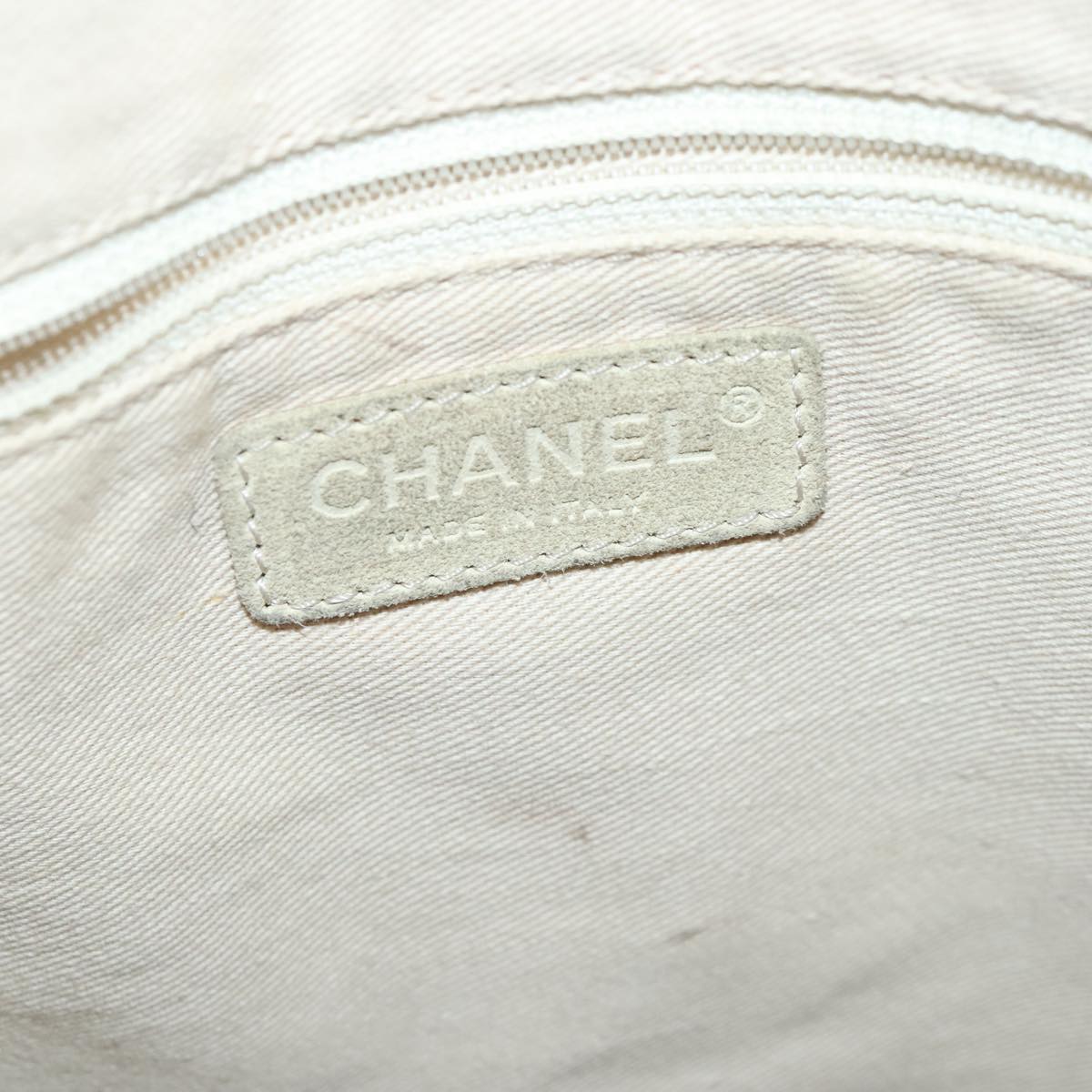 CHANEL Shoulder Bag Canvas Beige CC Auth 97022