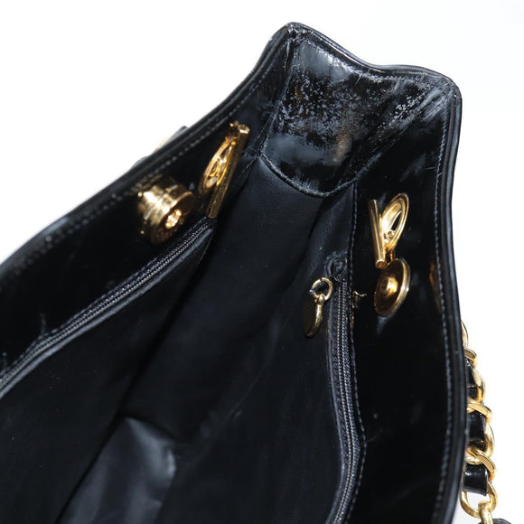 CHANEL Ketten-Einkaufstasche Lackleder Schwarz Gold CC Auth 97057