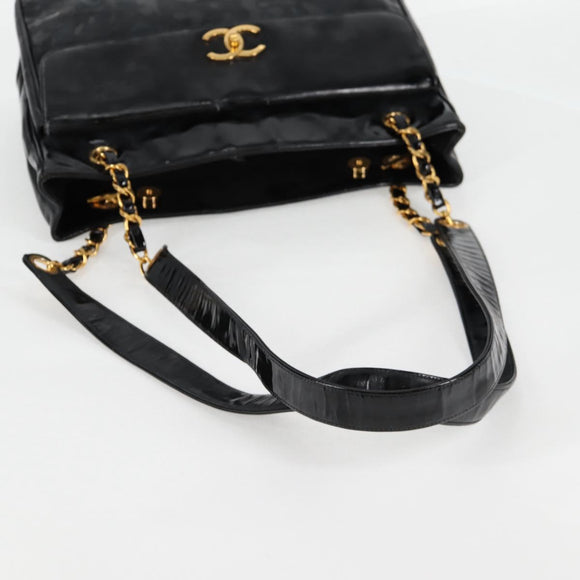 CHANEL Ketten-Einkaufstasche Lackleder Schwarz Gold CC Auth 97057