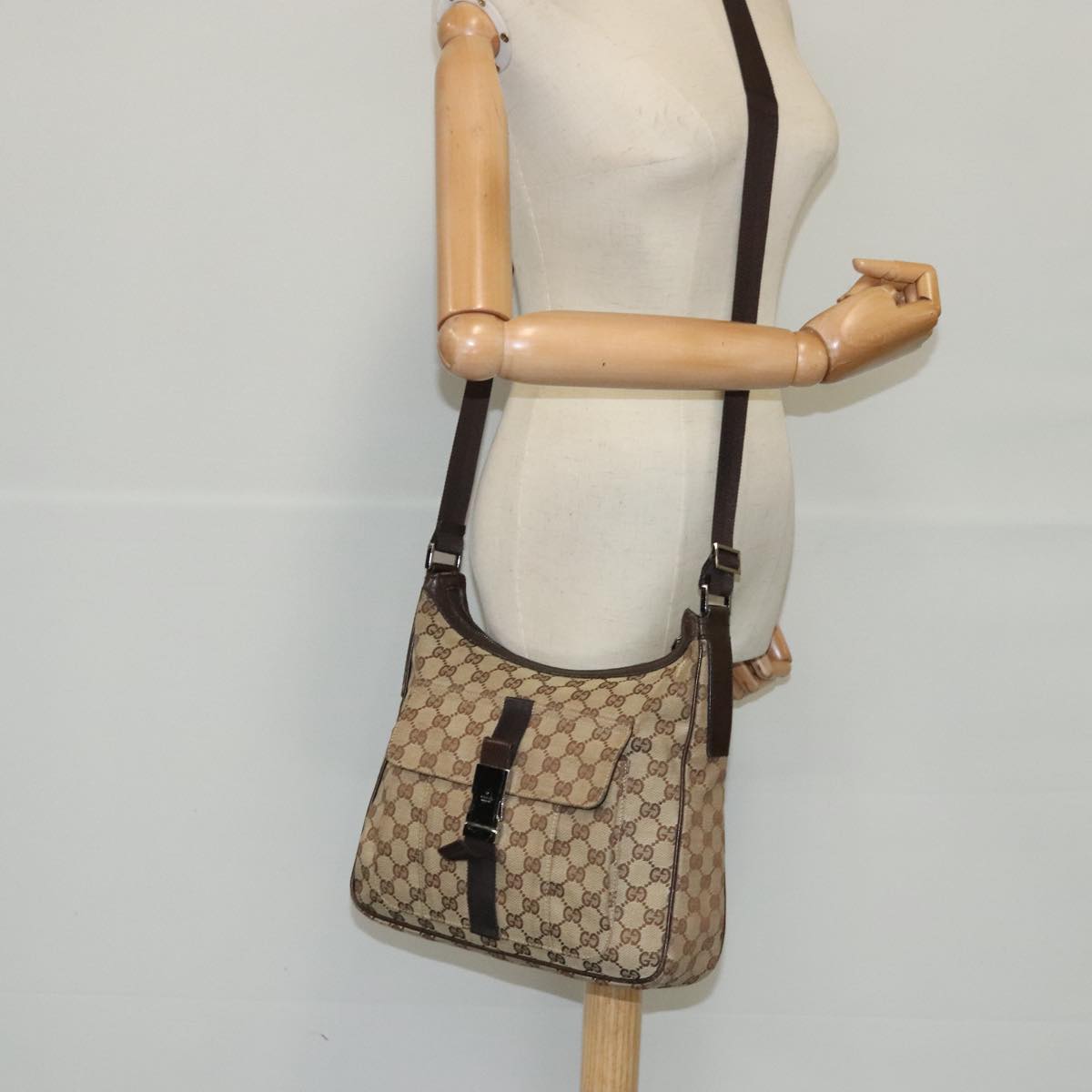 GUCCI GG Canvas Shoulder Bag Beige Silver 131211 Auth 97085