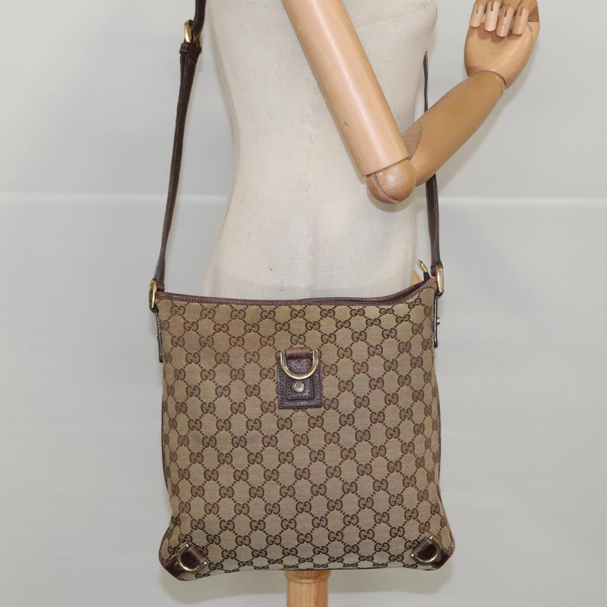 GUCCI GG Canvas Shoulder Bag Beige Gold 131326 Auth 97118