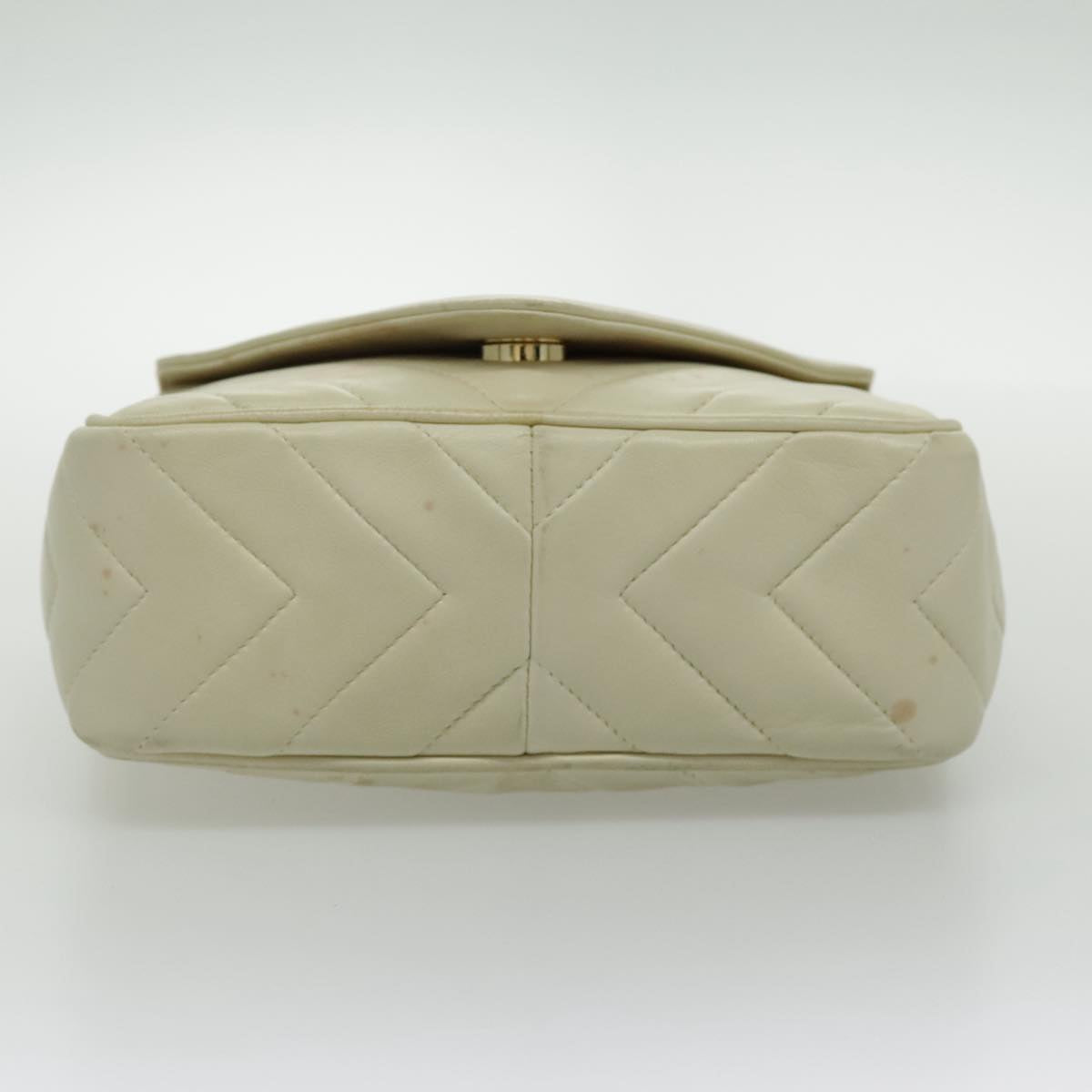 CHANEL V Stitch Shoulder Bag Lamb Skin Gold Beige CC Auth 97147