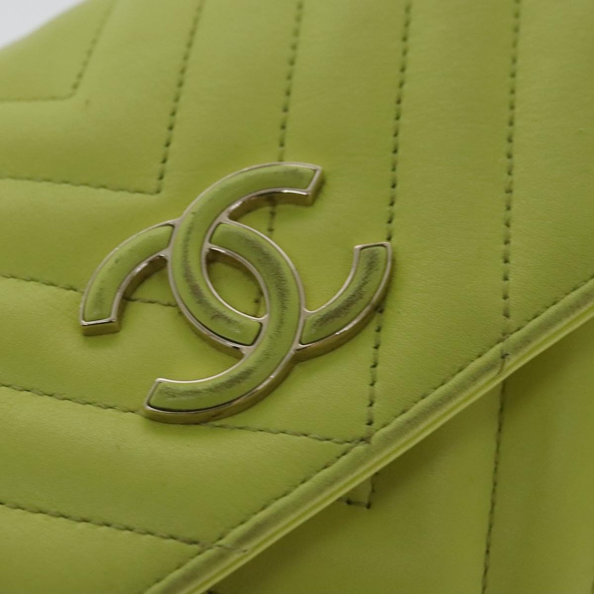 CHANEL Chain V Stitch Shoulder Bag Lamb Skin Yellow Gold CC Auth 97148