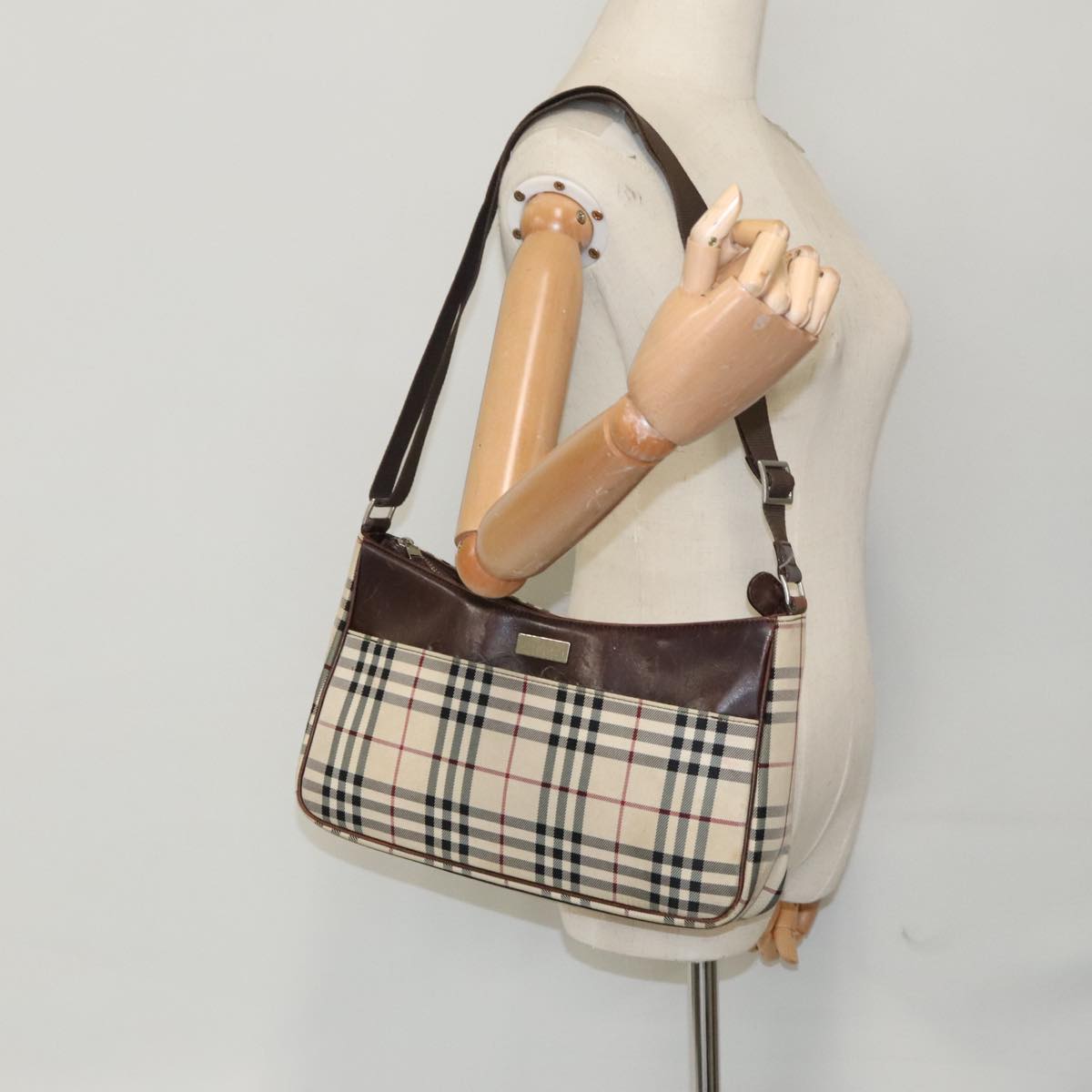 BURBERRY Nova Check Shoulder Bag Nylon Leather Beige Brown Silver Auth 97192