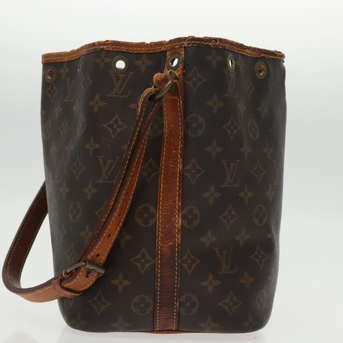 LOUIS VUITTON Monogram Petit Noe Shoulder Bag M42226 LV Auth 97198