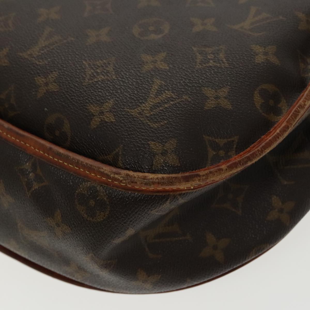 LOUIS VUITTON Monogram Menilmontant MM Shoulder Bag M40473 LV Auth 97200