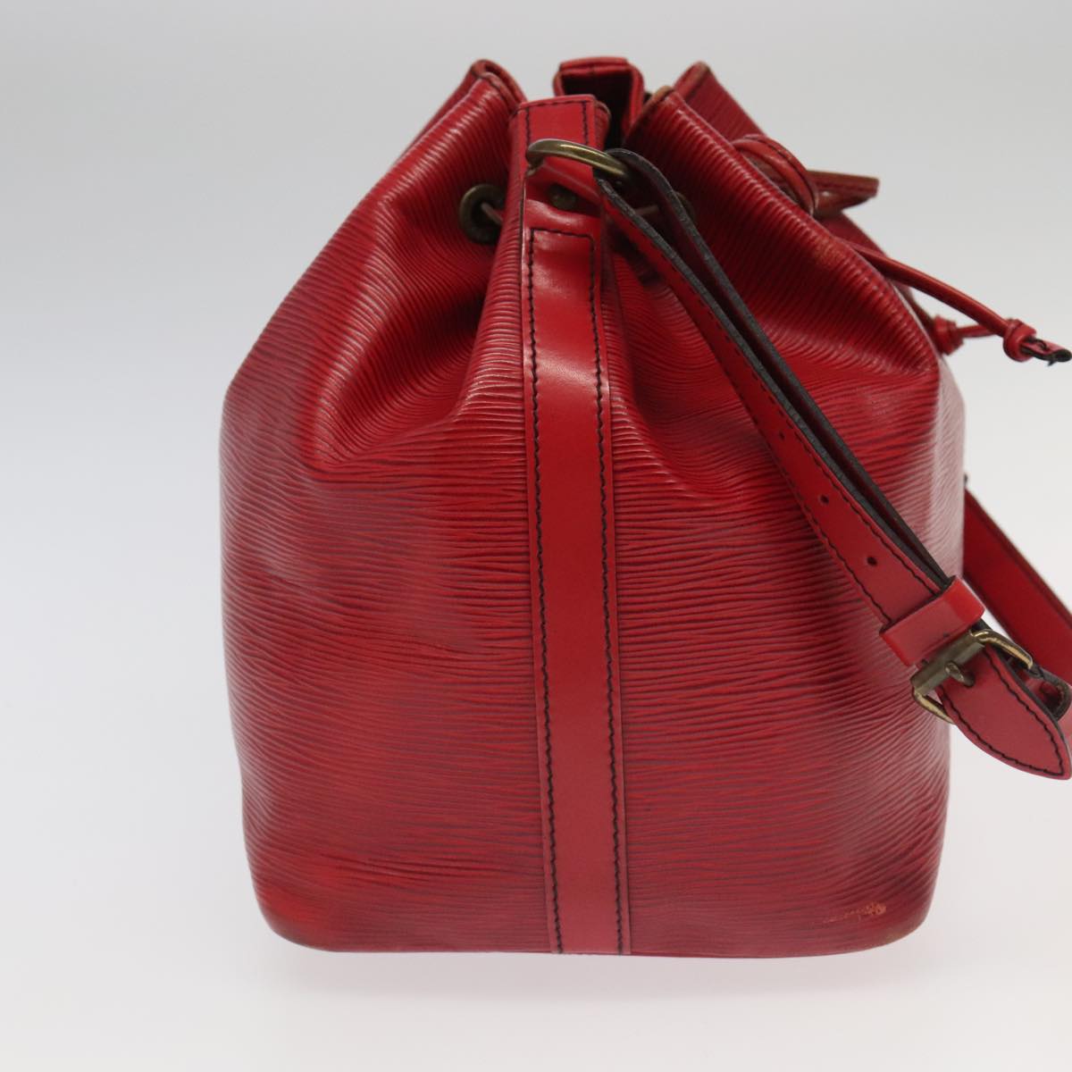 LOUIS VUITTON Epi Petit Noe Shoulder Bag Red M44107 LV Auth 97281