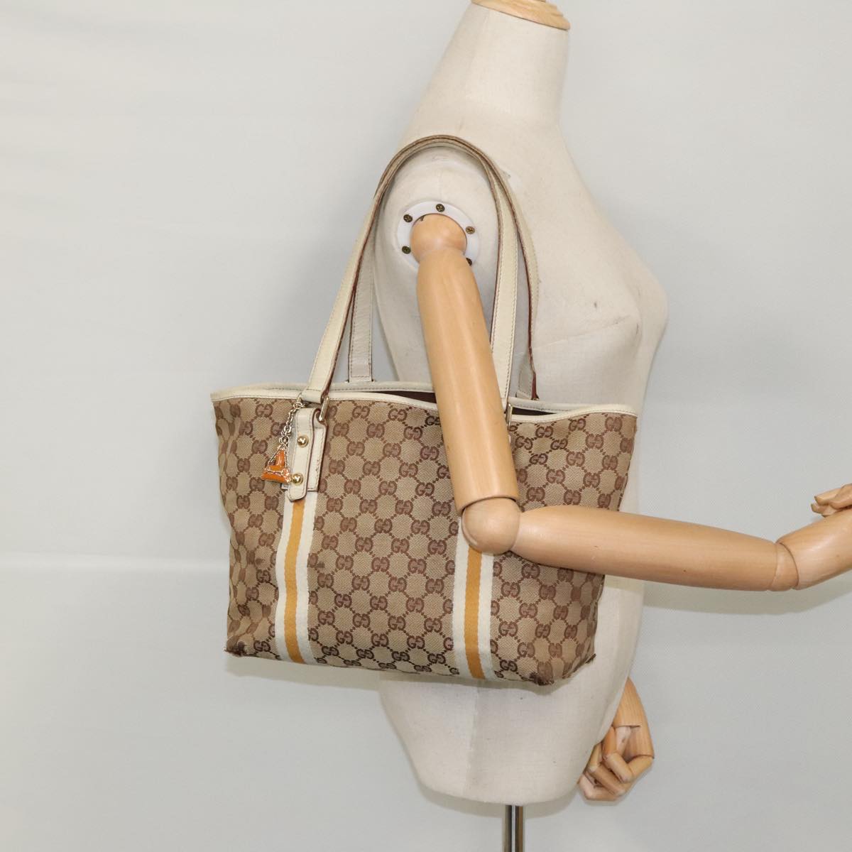 GUCCI GG Canvas Sherry Line Tote Bag Beige Gold 137396 Auth 97285