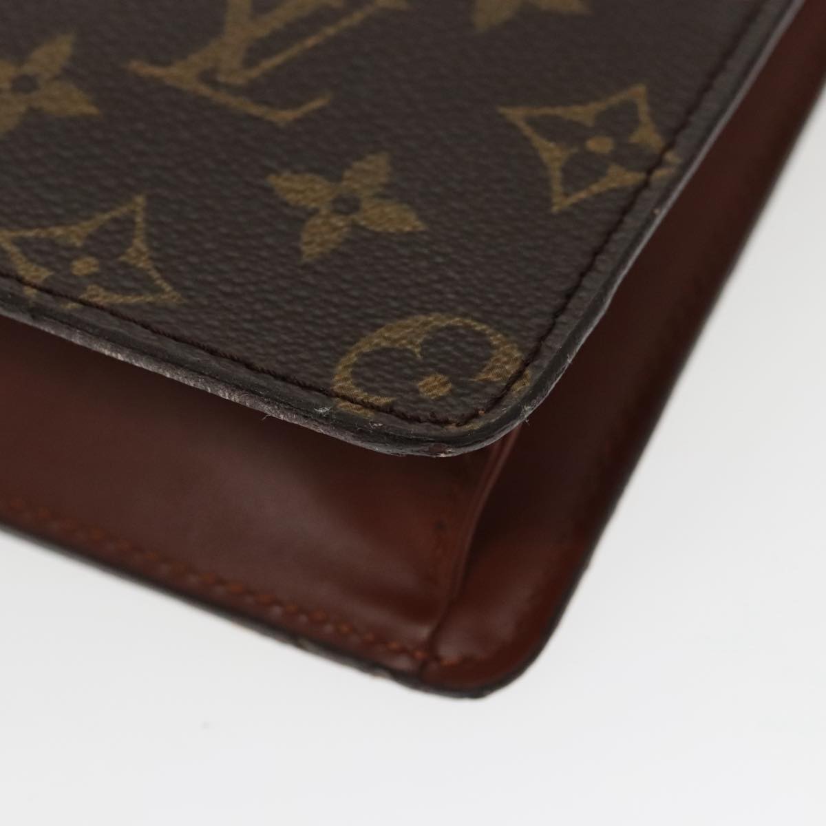 LOUIS VUITTON Monogram Pochette Homme Clutch Bag M51795 LV Auth 97348