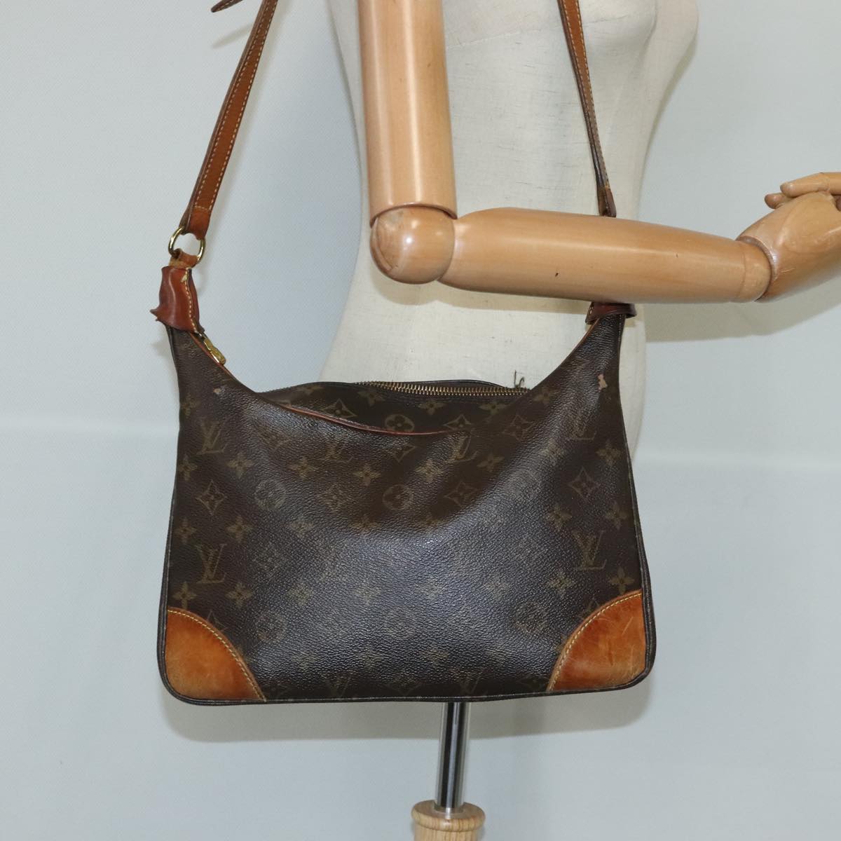 LOUIS VUITTON Monogram Boulogne 30 Shoulder Bag M51265 LV Auth 97353