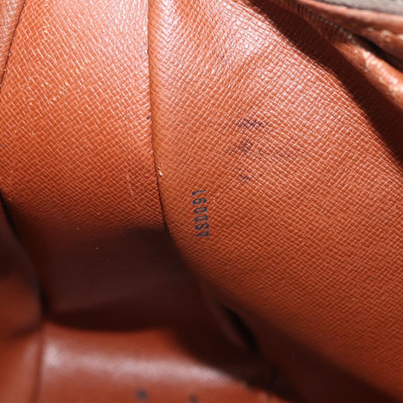 LOUIS VUITTON Monogram Boulogne 30 Shoulder Bag M51265 LV Auth 97353