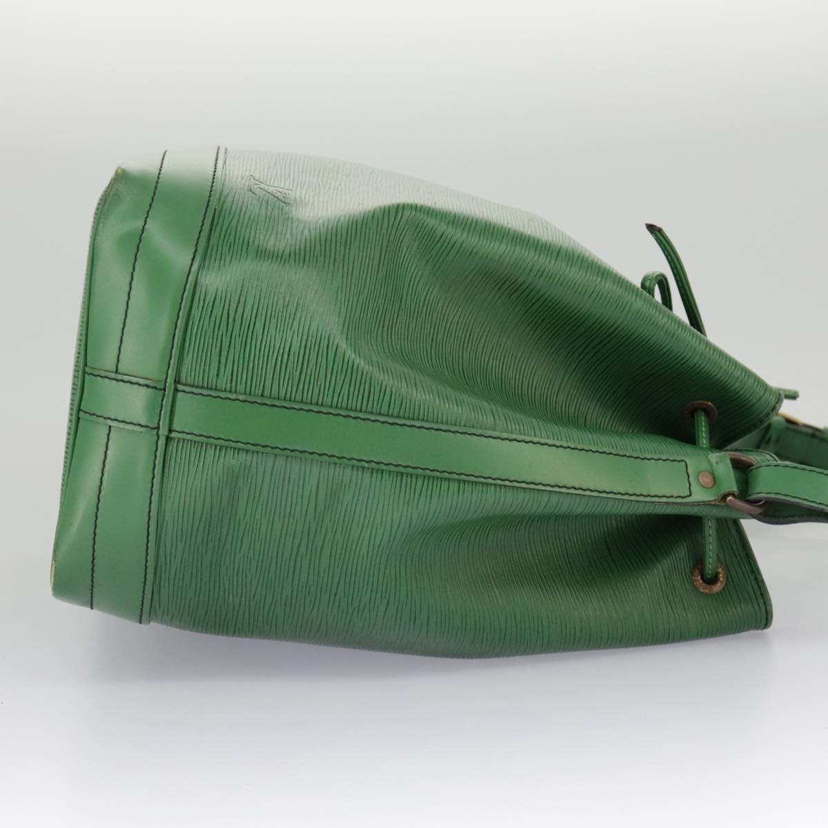 LOUIS VUITTON Epi Noe Shoulder Bag Green M44004 LV Auth 97361