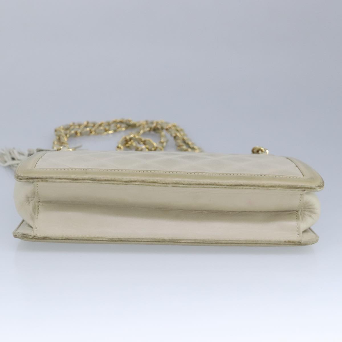 CHANEL Matelasse Chain Shoulder Bag Lamb Skin Beige Gold CC Auth 97457