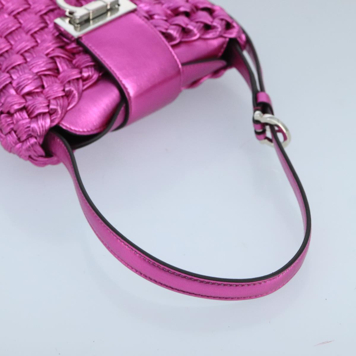 Salvatore Ferragamo Gancini Shoulder Bag Leather Pink Silver Auth 97480