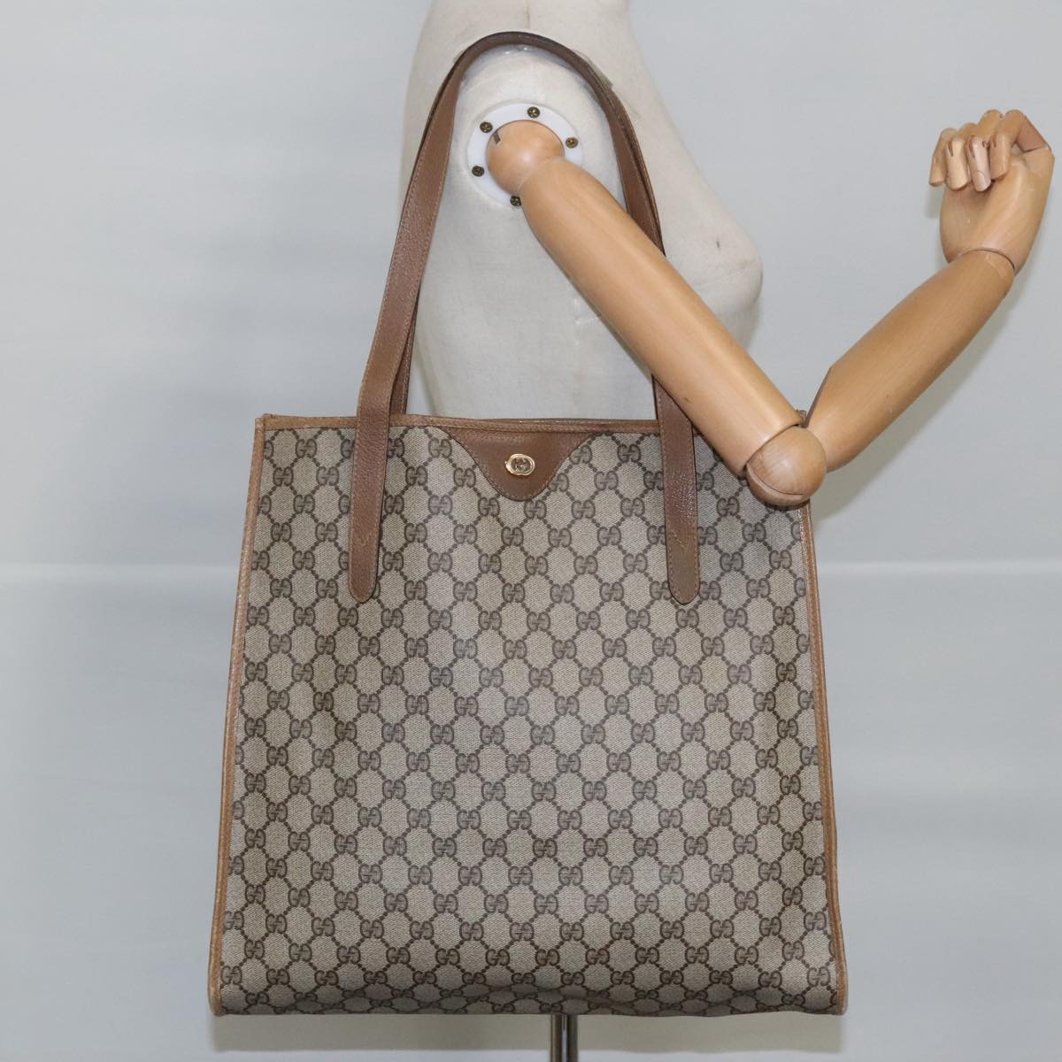 GUCCI GG Supreme Tote Bag PVC Leather Beige Gold 40 02 998 Auth 97520