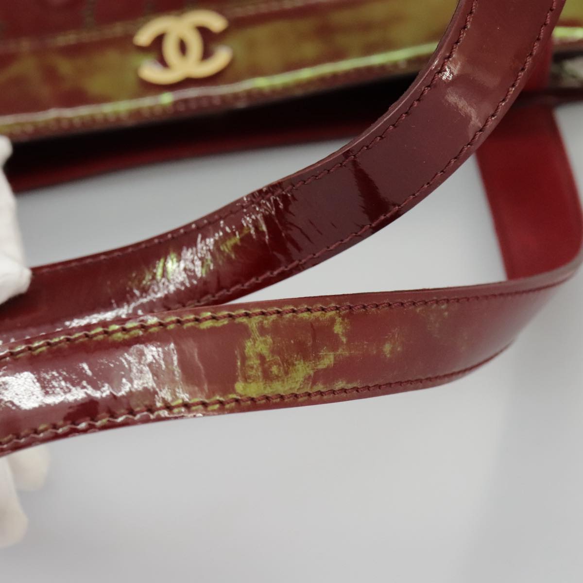 CHANEL Tote Bag Patent leather Red Gold CC Auth 97547