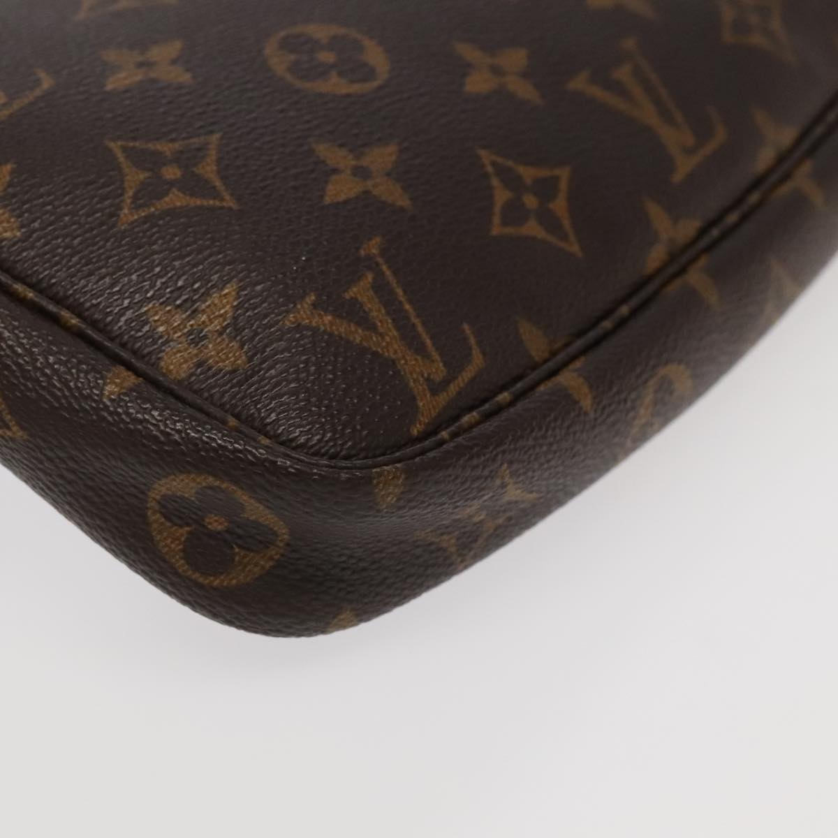 LOUIS VUITTON Monogram Pochette Accessoires Pouch M51980 LV Auth 97549