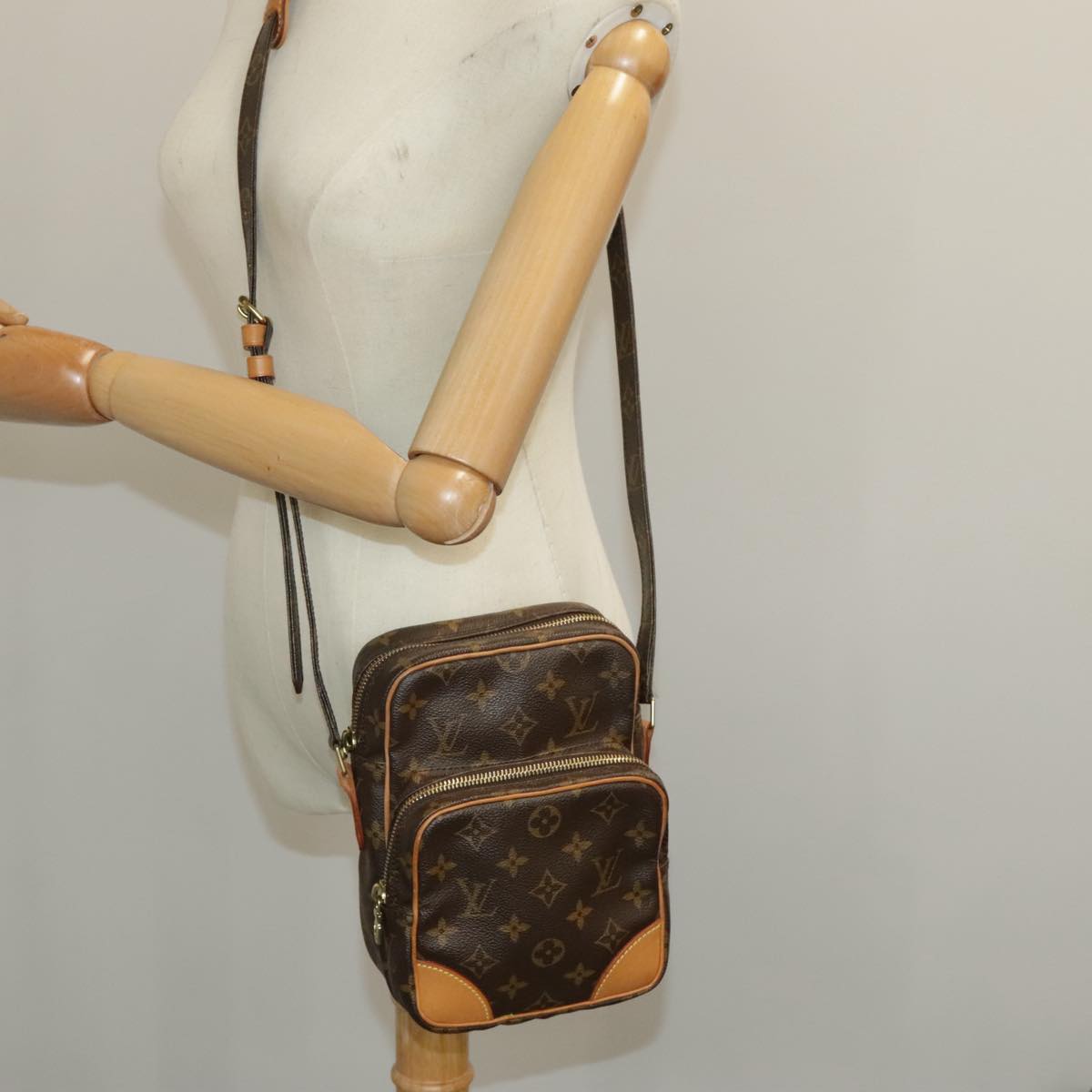 LOUIS VUITTON Monogram Amazon Shoulder Bag M45236 LV Auth 97606